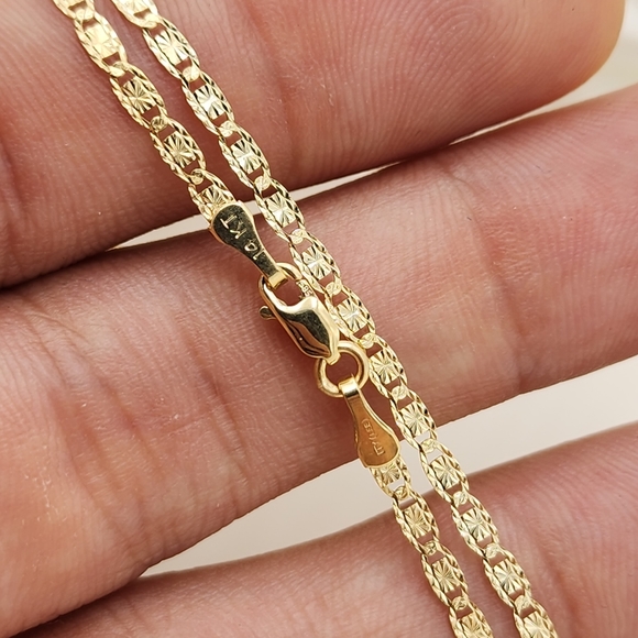 COPY - Solid 14k Plain Yellow Gold Valentino Chain - 18 Inches - Picture 2 of 4